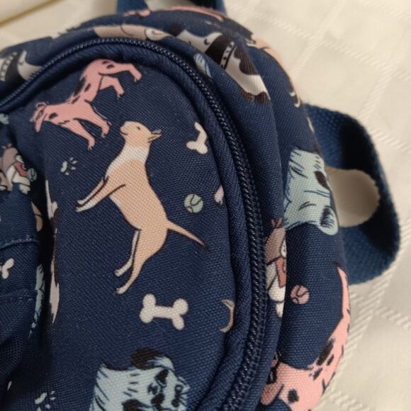 Bobs Skechers Crossbody Sling Shoulder Chest Bag Carry Tote Med Backpack Dog EUC - Picture 8 of 11